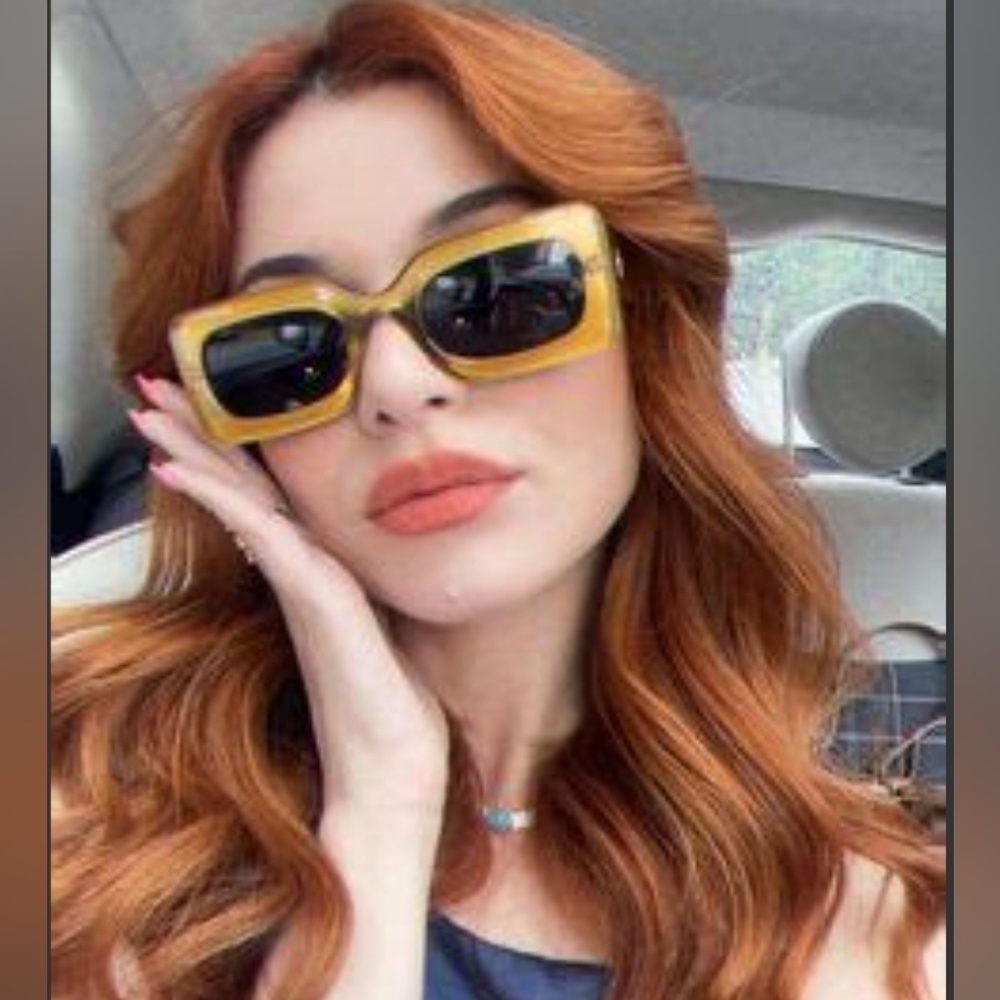 ⭐🌟HOST PICK 🌟NWT LE SPECS Oh Damn! The super versatile stunner!